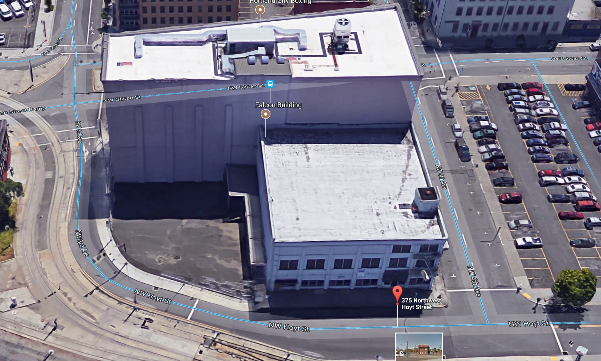 375 NW Hoyt at 4th Ave